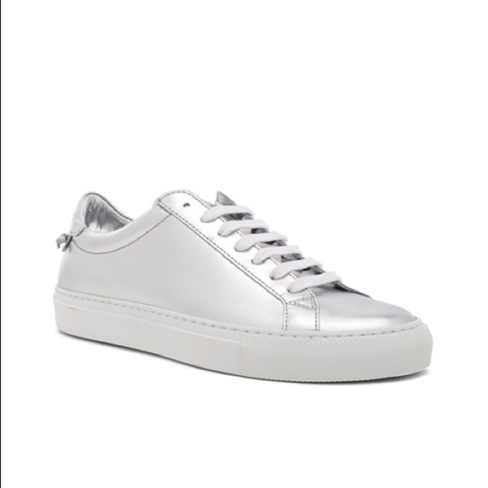 ✨ GIVENCHY Urban Street Silver Sneakers ✨